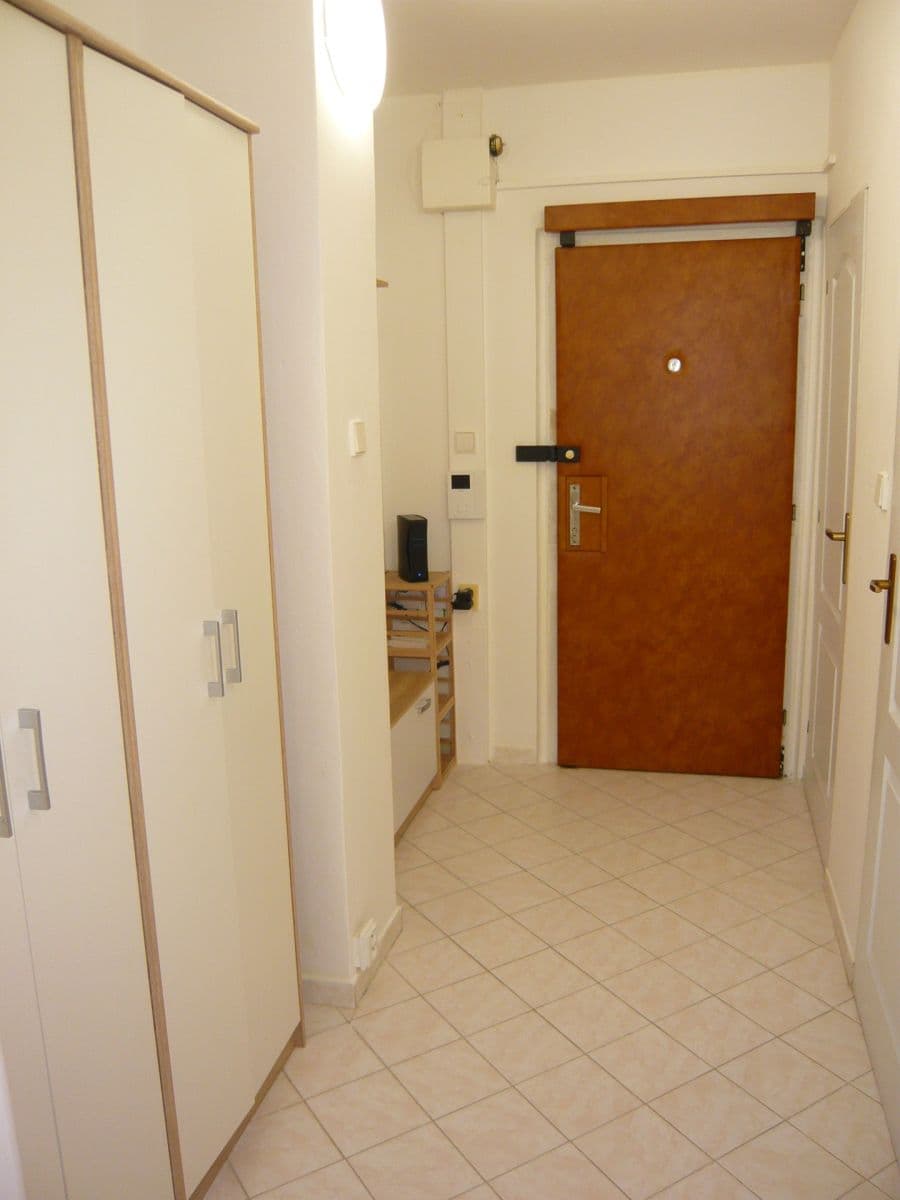 Pronájem bytu 2+kk 42 m², Doubravická, Praha, Praha Pronájem bytu 2+kk 42 m², Doubravická, Praha, Praha