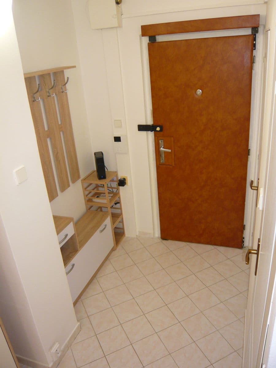 Pronájem bytu 2+kk 42 m², Doubravická, Praha, Praha Pronájem bytu 2+kk 42 m², Doubravická, Praha, Praha