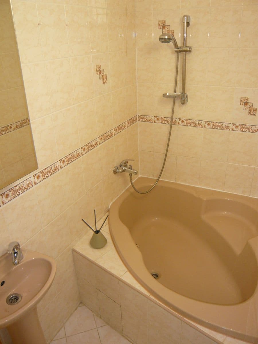 Pronájem bytu 2+kk 42 m², Doubravická, Praha, Praha Pronájem bytu 2+kk 42 m², Doubravická, Praha, Praha