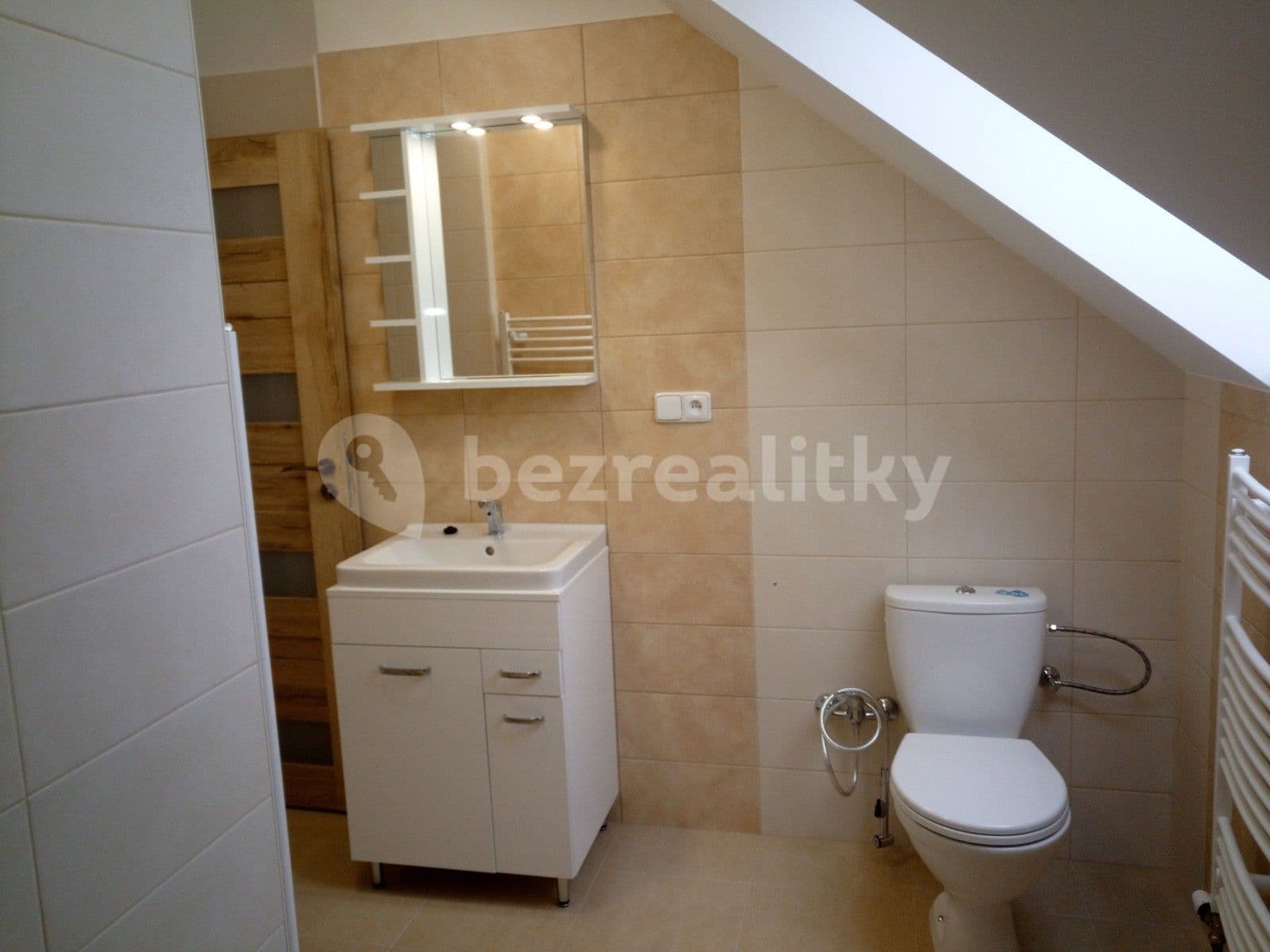 Pronájem bytu 2+kk 73 m², Zálesí, Úvaly, Středočeský kraj Pronájem bytu 2+kk 73 m², Zálesí, Úvaly, Středočeský kraj