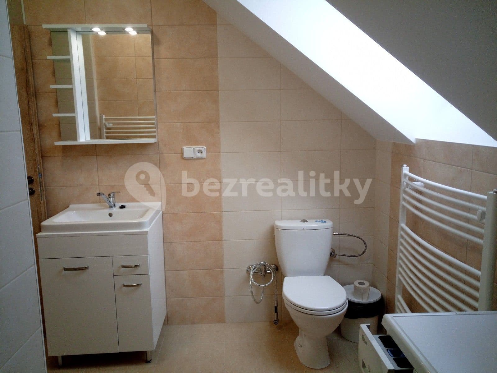 Pronájem bytu 2+kk 73 m², Zálesí, Úvaly, Středočeský kraj Pronájem bytu 2+kk 73 m², Zálesí, Úvaly, Středočeský kraj