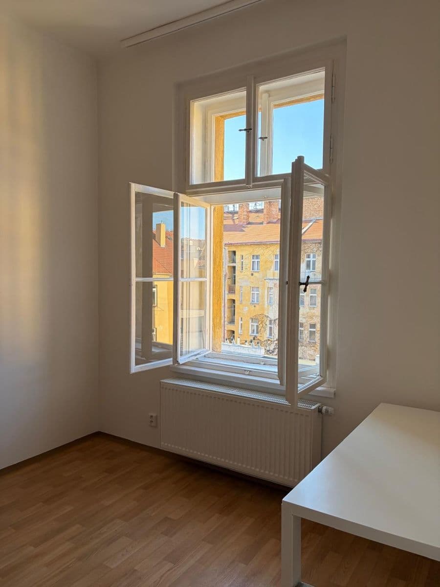 Pronájem bytu 2+kk 36 m², Boleslavova, Praha, Praha Pronájem bytu 2+kk 36 m², Boleslavova, Praha, Praha