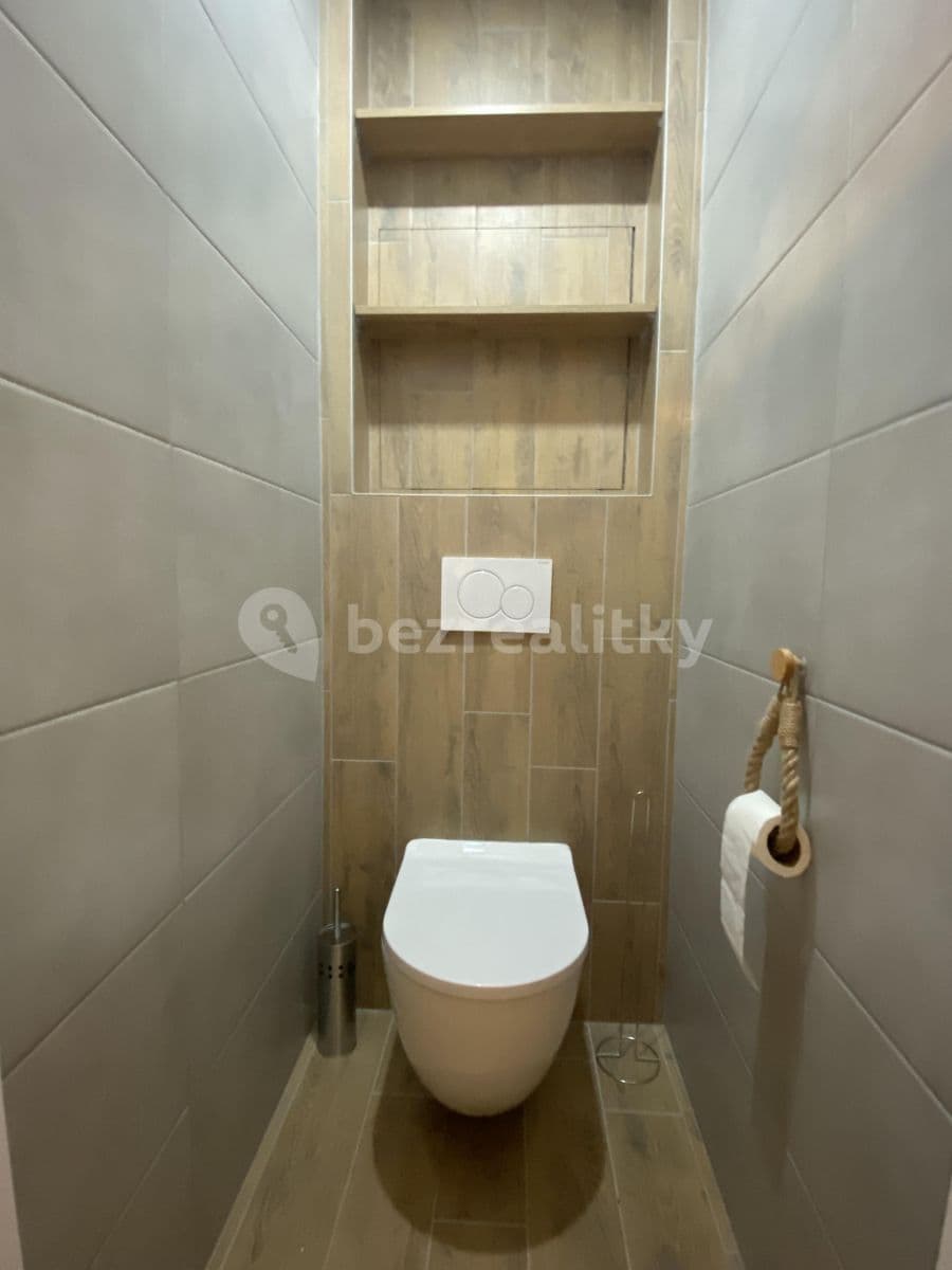 Pronájem bytu 2+1 60 m², Korunní, Ostrava, Moravskoslezský kraj Pronájem bytu 2+1 60 m², Korunní, Ostrava, Moravskoslezský kraj