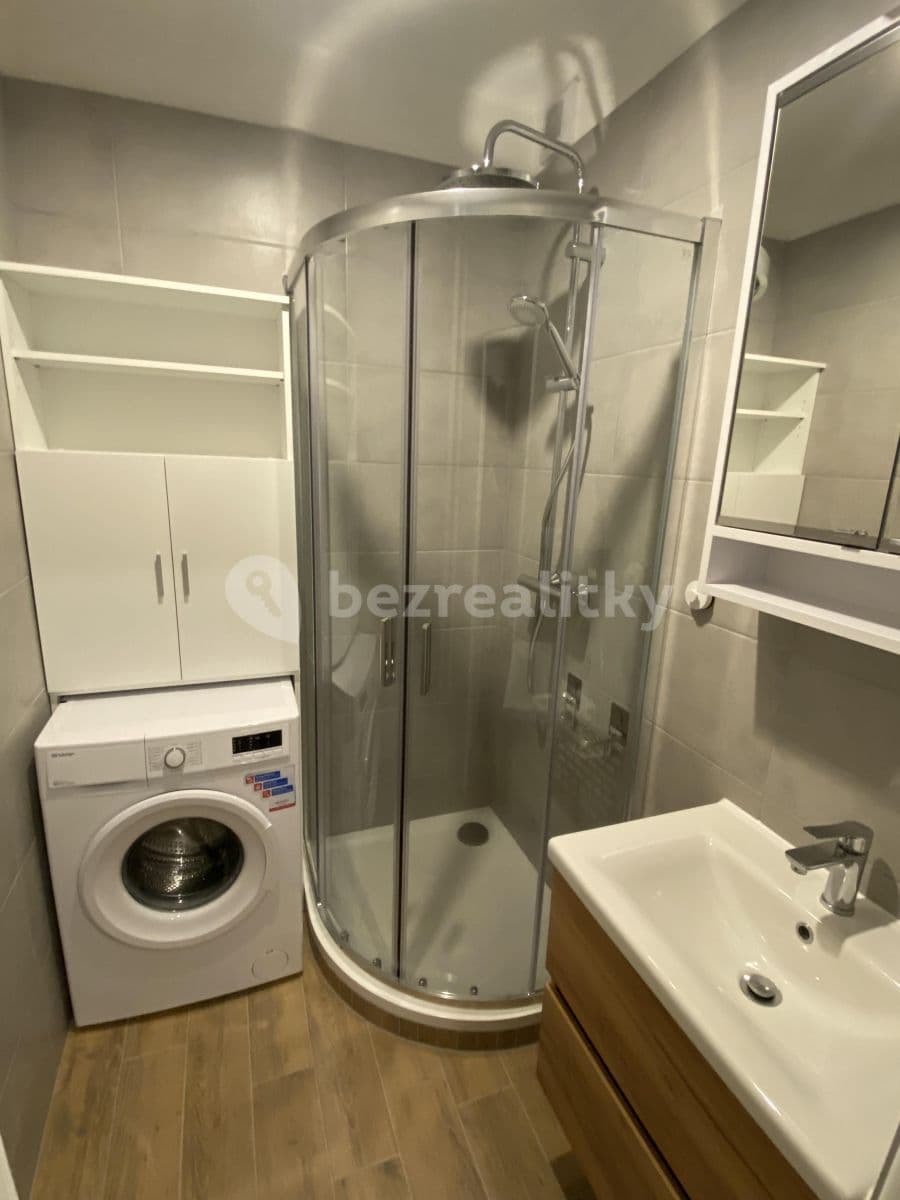 Pronájem bytu 2+1 60 m², Korunní, Ostrava, Moravskoslezský kraj Pronájem bytu 2+1 60 m², Korunní, Ostrava, Moravskoslezský kraj