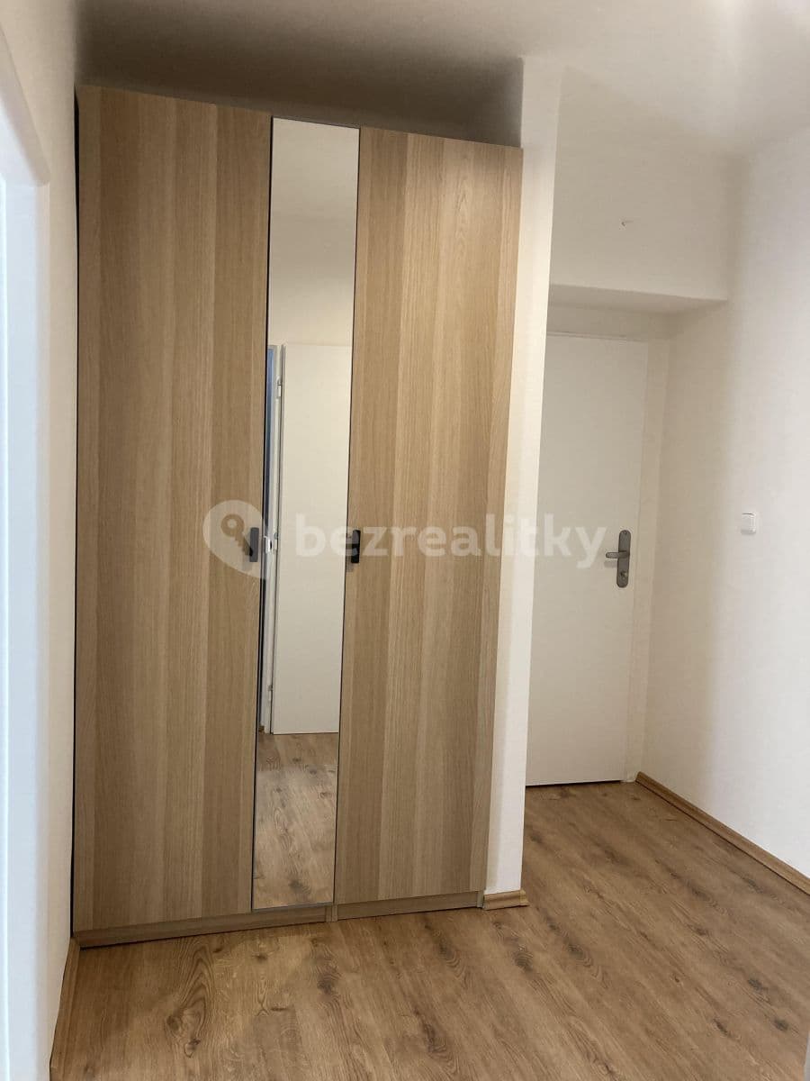 Pronájem bytu 2+1 60 m², Korunní, Ostrava, Moravskoslezský kraj Pronájem bytu 2+1 60 m², Korunní, Ostrava, Moravskoslezský kraj