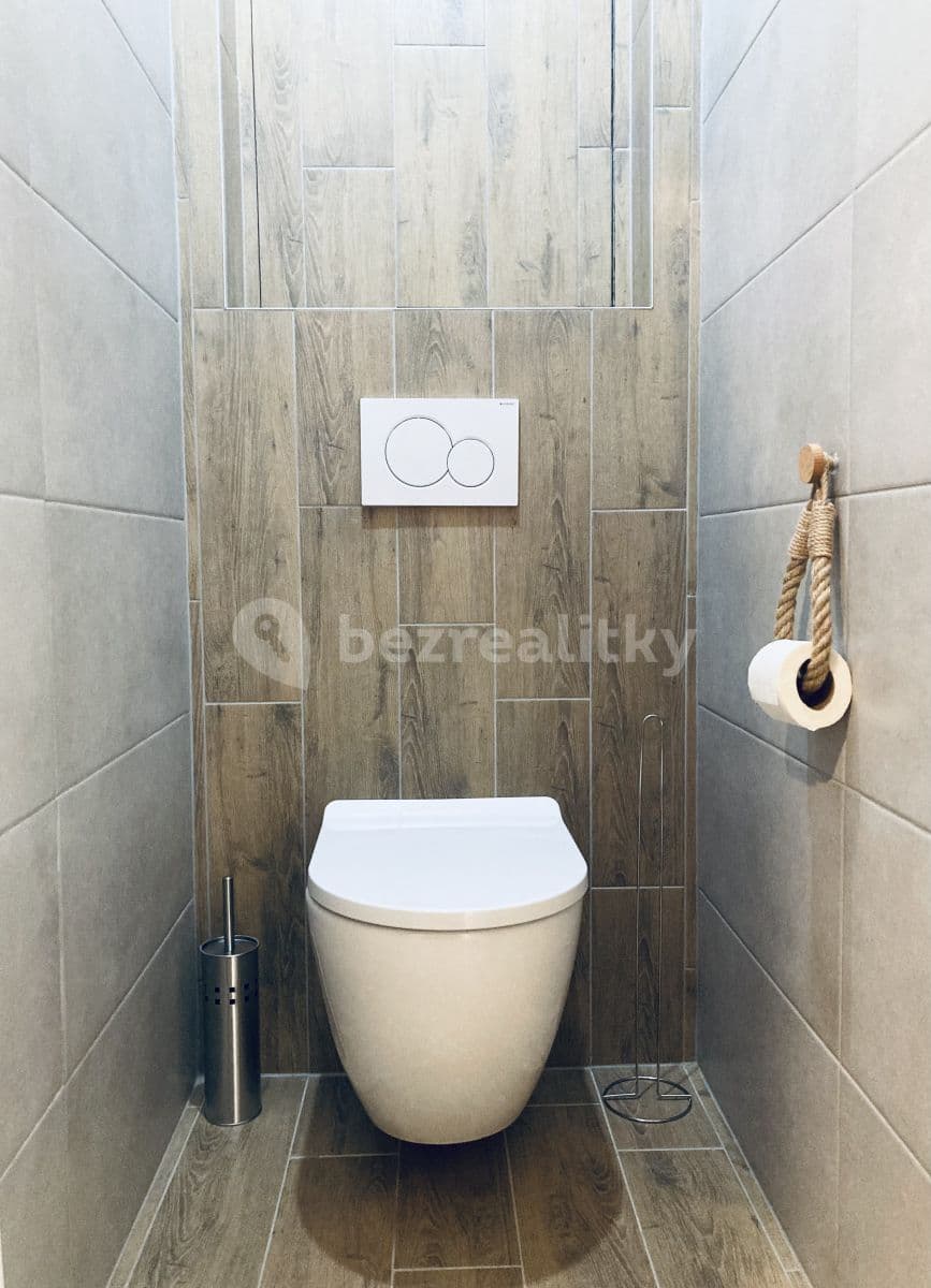 Pronájem bytu 2+1 60 m², Korunní, Ostrava, Moravskoslezský kraj Pronájem bytu 2+1 60 m², Korunní, Ostrava, Moravskoslezský kraj