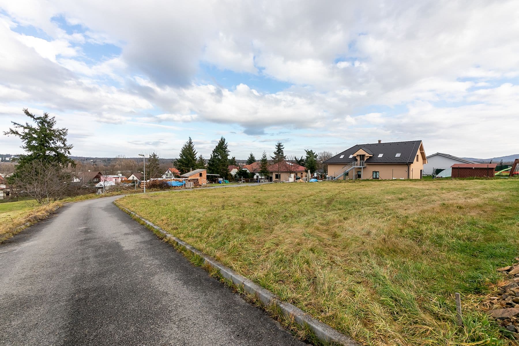 Prodej pozemku 1.097 m², Stará Huť, Stará Huť, Středočeský kraj Prodej pozemku 1.097 m², Stará Huť, Stará Huť, Středočeský kraj