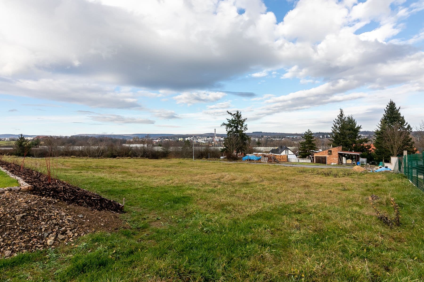 Prodej pozemku 1.097 m², Stará Huť, Stará Huť, Středočeský kraj Prodej pozemku 1.097 m², Stará Huť, Stará Huť, Středočeský kraj