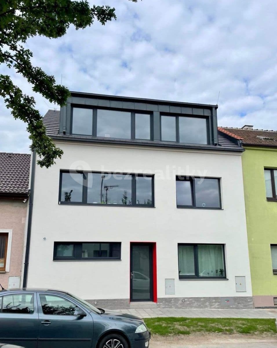 Pronájem bytu 1+kk 27 m², Brno, Jihomoravský kraj Pronájem bytu 1+kk 27 m², Brno, Jihomoravský kraj