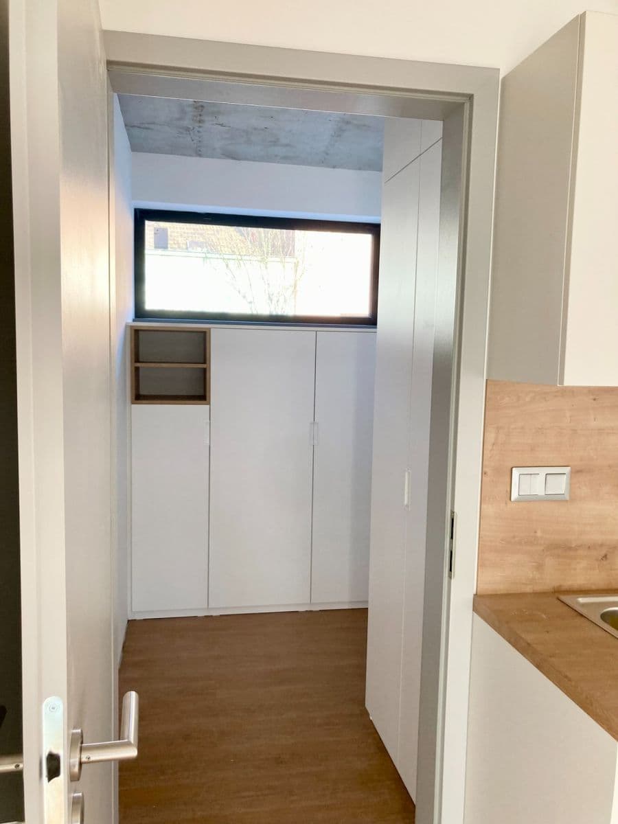 Pronájem bytu 1+kk 27 m², Brno, Jihomoravský kraj Pronájem bytu 1+kk 27 m², Brno, Jihomoravský kraj