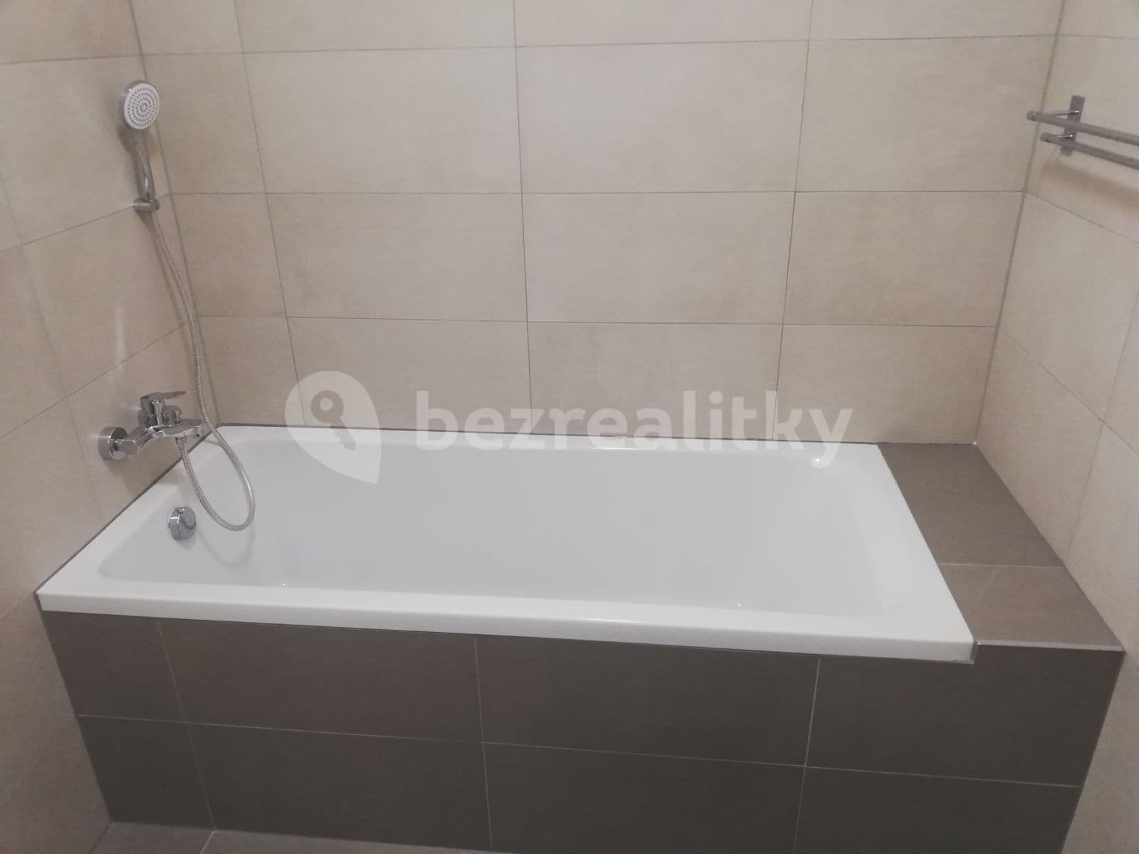 Pronájem bytu 2+kk 62 m², Na Náhonu, Beroun, Středočeský kraj Pronájem bytu 2+kk 62 m², Na Náhonu, Beroun, Středočeský kraj