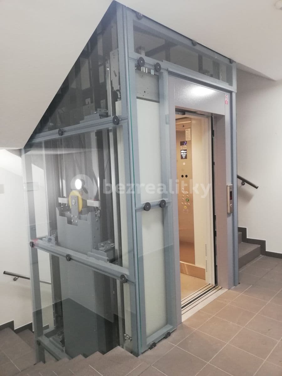 Pronájem bytu 2+kk 62 m², Na Náhonu, Beroun, Středočeský kraj Pronájem bytu 2+kk 62 m², Na Náhonu, Beroun, Středočeský kraj