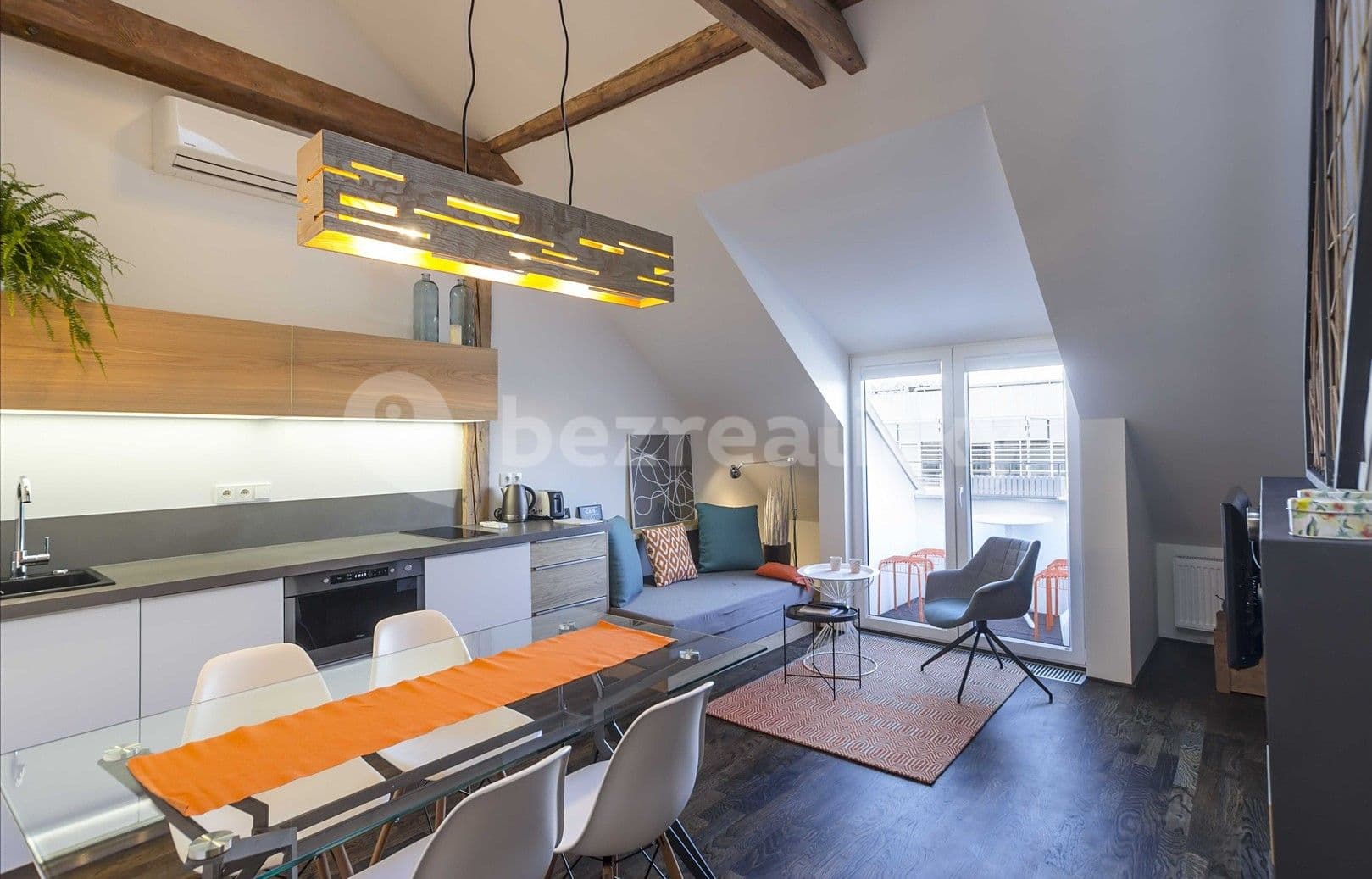 Pronájem bytu 2+kk 70 m², U Parního mlýna, Praha, Praha Pronájem bytu 2+kk 70 m², U Parního mlýna, Praha, Praha