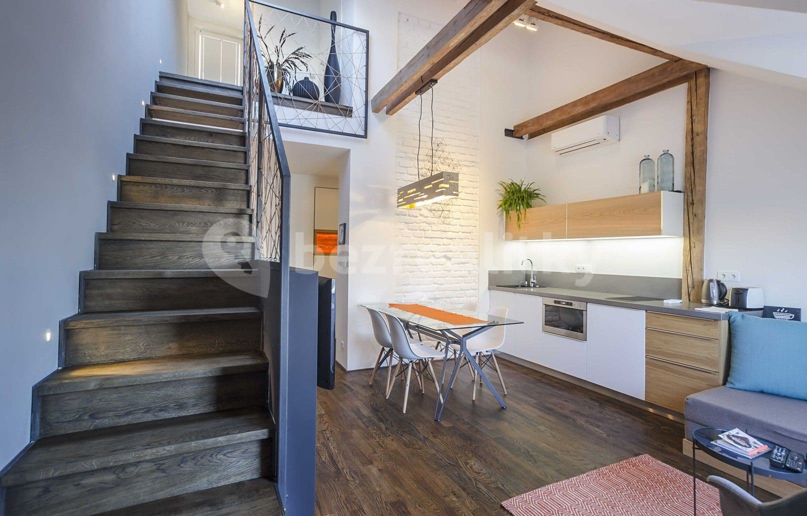 Pronájem bytu 2+kk 70 m², U Parního mlýna, Praha, Praha Pronájem bytu 2+kk 70 m², U Parního mlýna, Praha, Praha