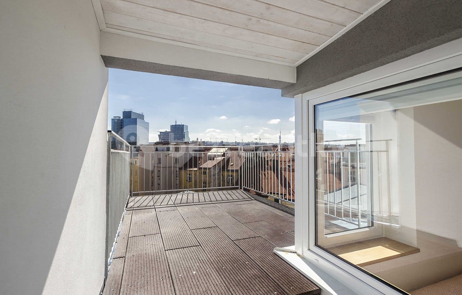 Pronájem bytu 2+kk 70 m², U Parního mlýna, Praha, Praha Pronájem bytu 2+kk 70 m², U Parního mlýna, Praha, Praha