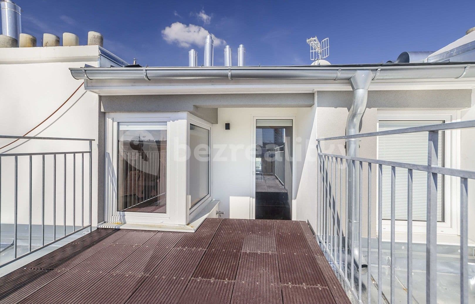 Pronájem bytu 2+kk 70 m², U Parního mlýna, Praha, Praha Pronájem bytu 2+kk 70 m², U Parního mlýna, Praha, Praha