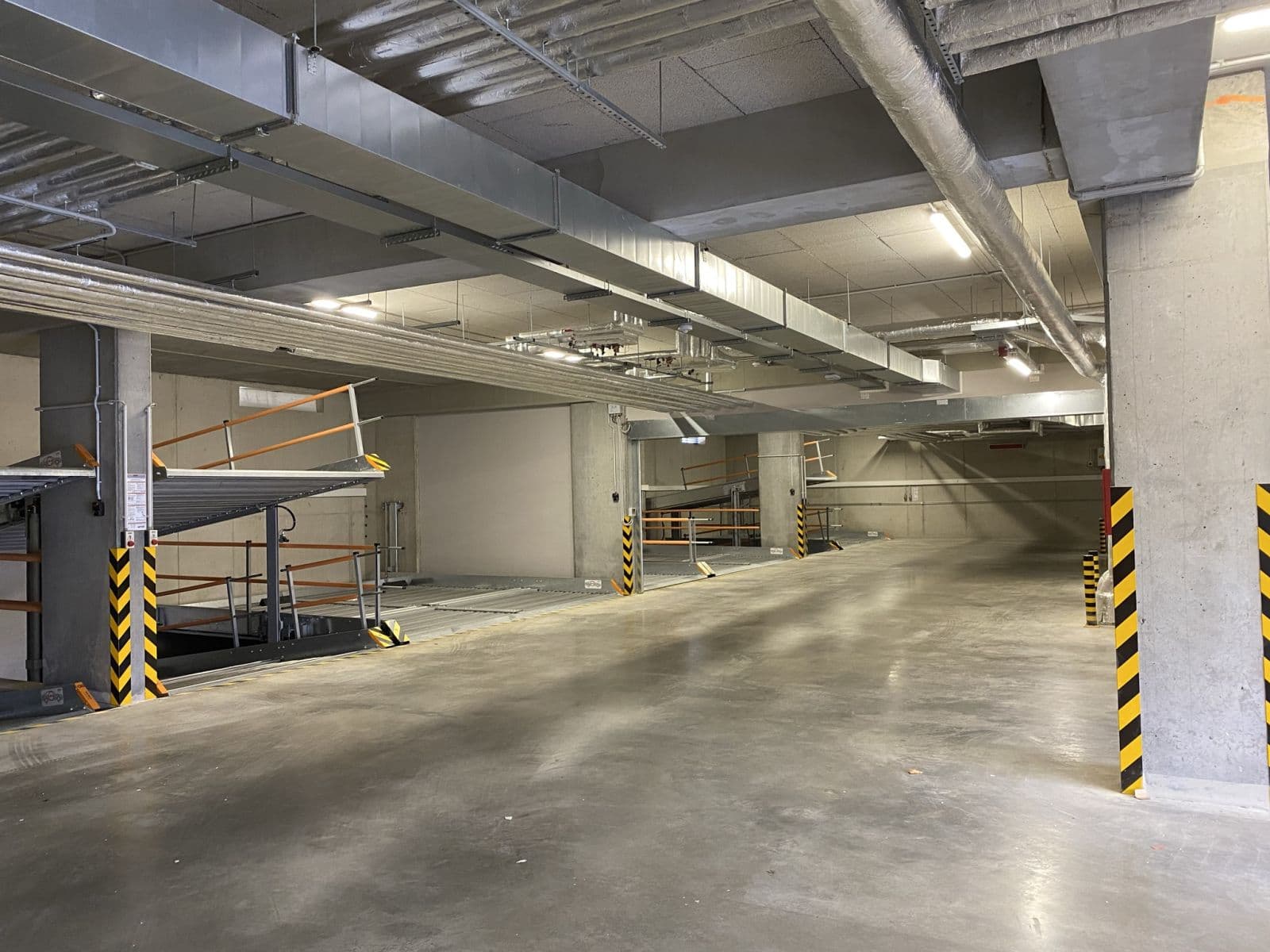 Pronájem garáže 14 m², Reissigova, Brno, Jihomoravský kraj Pronájem garáže 14 m², Reissigova, Brno, Jihomoravský kraj