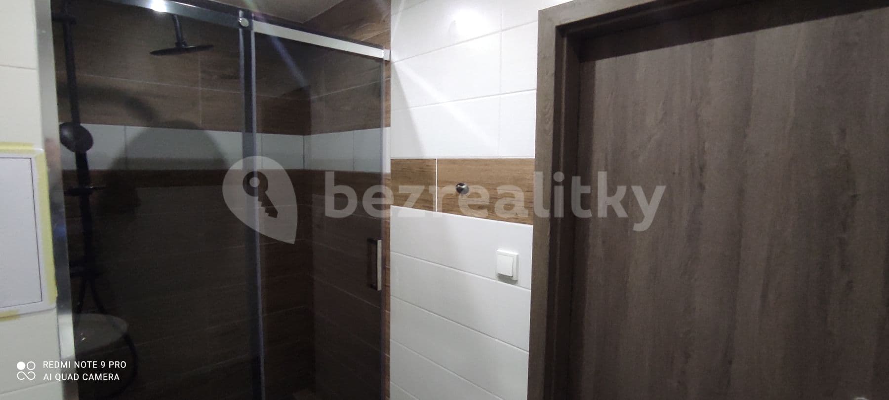 Pronájem bytu 1+1 40 m², Na Vršku, Jablonec nad Nisou, Liberecký kraj Pronájem bytu 1+1 40 m², Na Vršku, Jablonec nad Nisou, Liberecký kraj