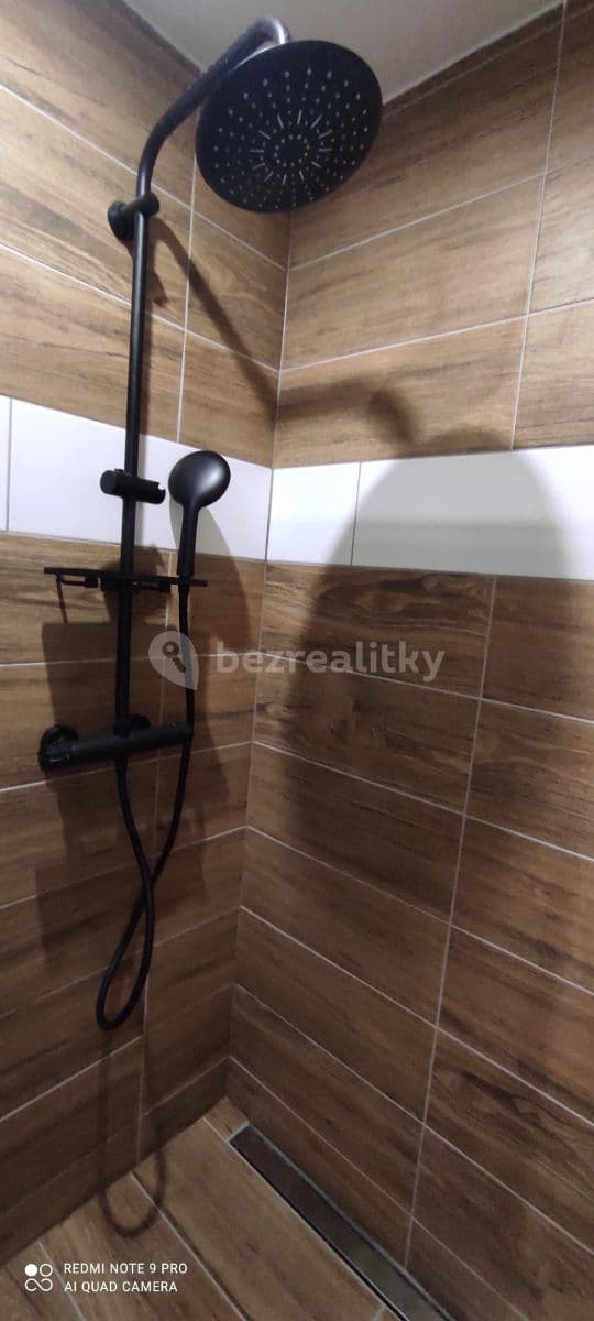 Pronájem bytu 1+1 40 m², Na Vršku, Jablonec nad Nisou, Liberecký kraj Pronájem bytu 1+1 40 m², Na Vršku, Jablonec nad Nisou, Liberecký kraj