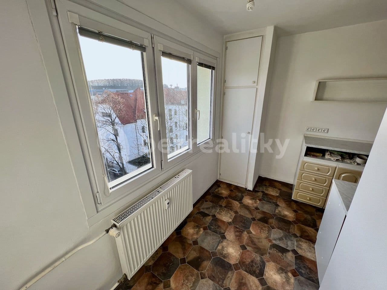 Pronájem bytu 2+1 61 m², Partyzánská, Plzeň, Plzeňský kraj Pronájem bytu 2+1 61 m², Partyzánská, Plzeň, Plzeňský kraj