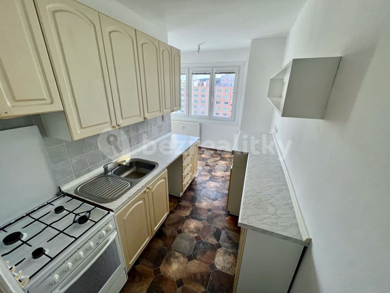 Pronájem bytu 2+1 61 m², Partyzánská, Plzeň, Plzeňský kraj Pronájem bytu 2+1 61 m², Partyzánská, Plzeň, Plzeňský kraj