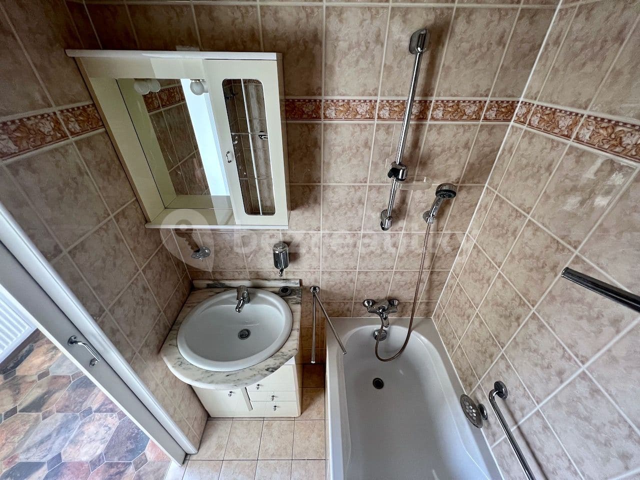 Pronájem bytu 2+1 61 m², Partyzánská, Plzeň, Plzeňský kraj Pronájem bytu 2+1 61 m², Partyzánská, Plzeň, Plzeňský kraj