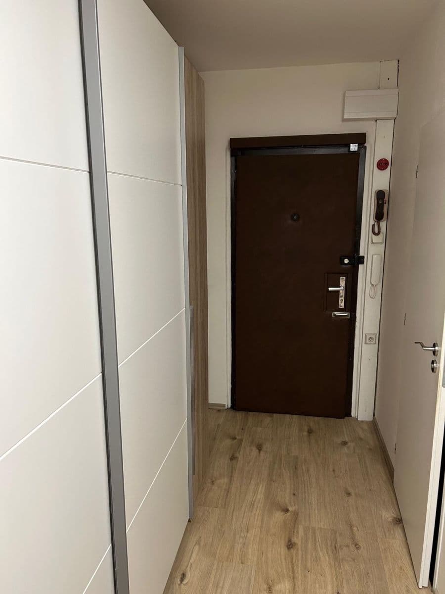Pronájem bytu 2+kk 43 m², Modrá, Praha, Praha Pronájem bytu 2+kk 43 m², Modrá, Praha, Praha