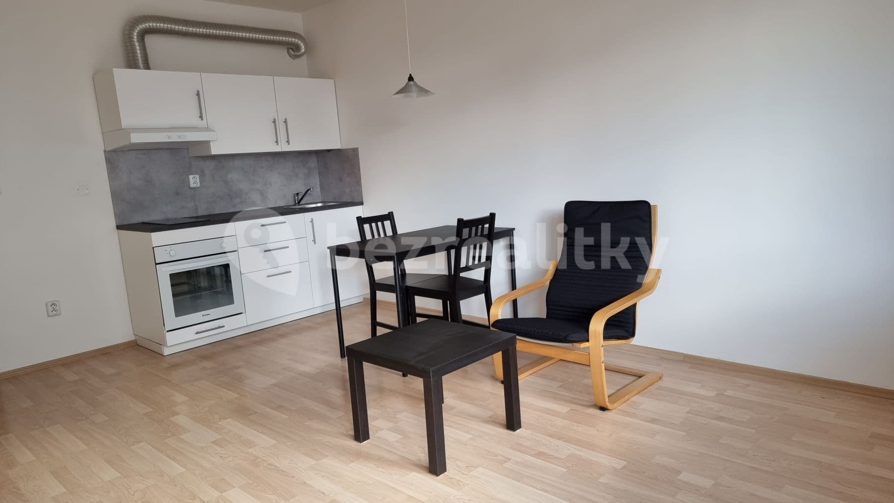 Pronájem bytu 1+kk 35 m², Bratislavská, Praha, Praha Pronájem bytu 1+kk 35 m², Bratislavská, Praha, Praha