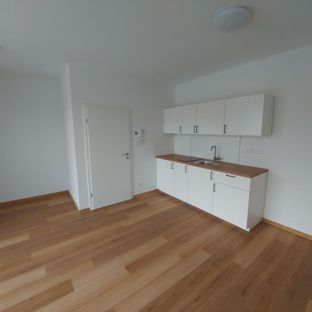 Pronájem bytu 1+kk 40 m², Horova, Brno, Jihomoravský kraj Pronájem bytu 1+kk 40 m², Horova, Brno, Jihomoravský kraj