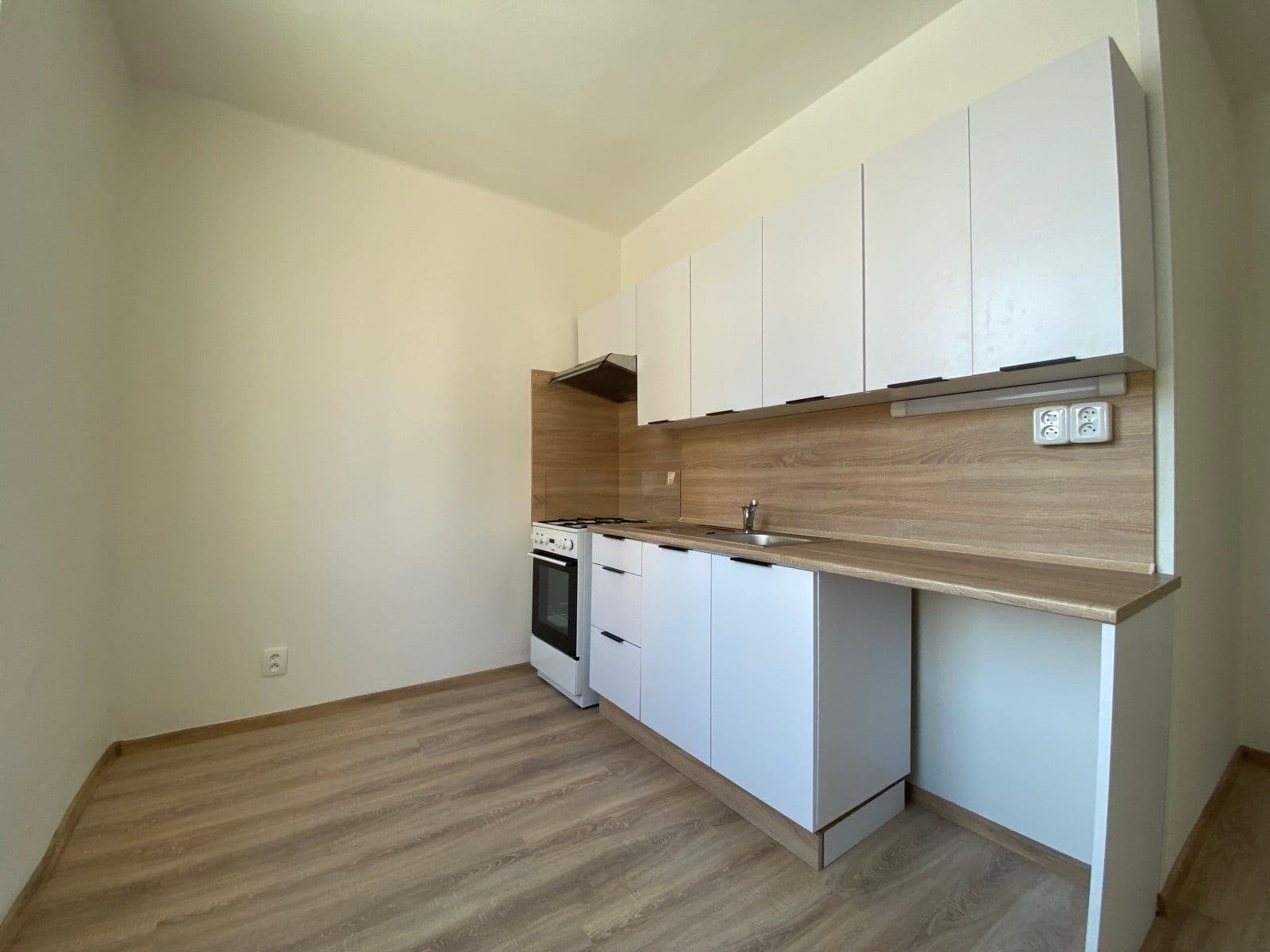 Pronájem bytu 2+1 50 m², Holubova, Karviná, Moravskoslezský kraj Pronájem bytu 2+1 50 m², Holubova, Karviná, Moravskoslezský kraj