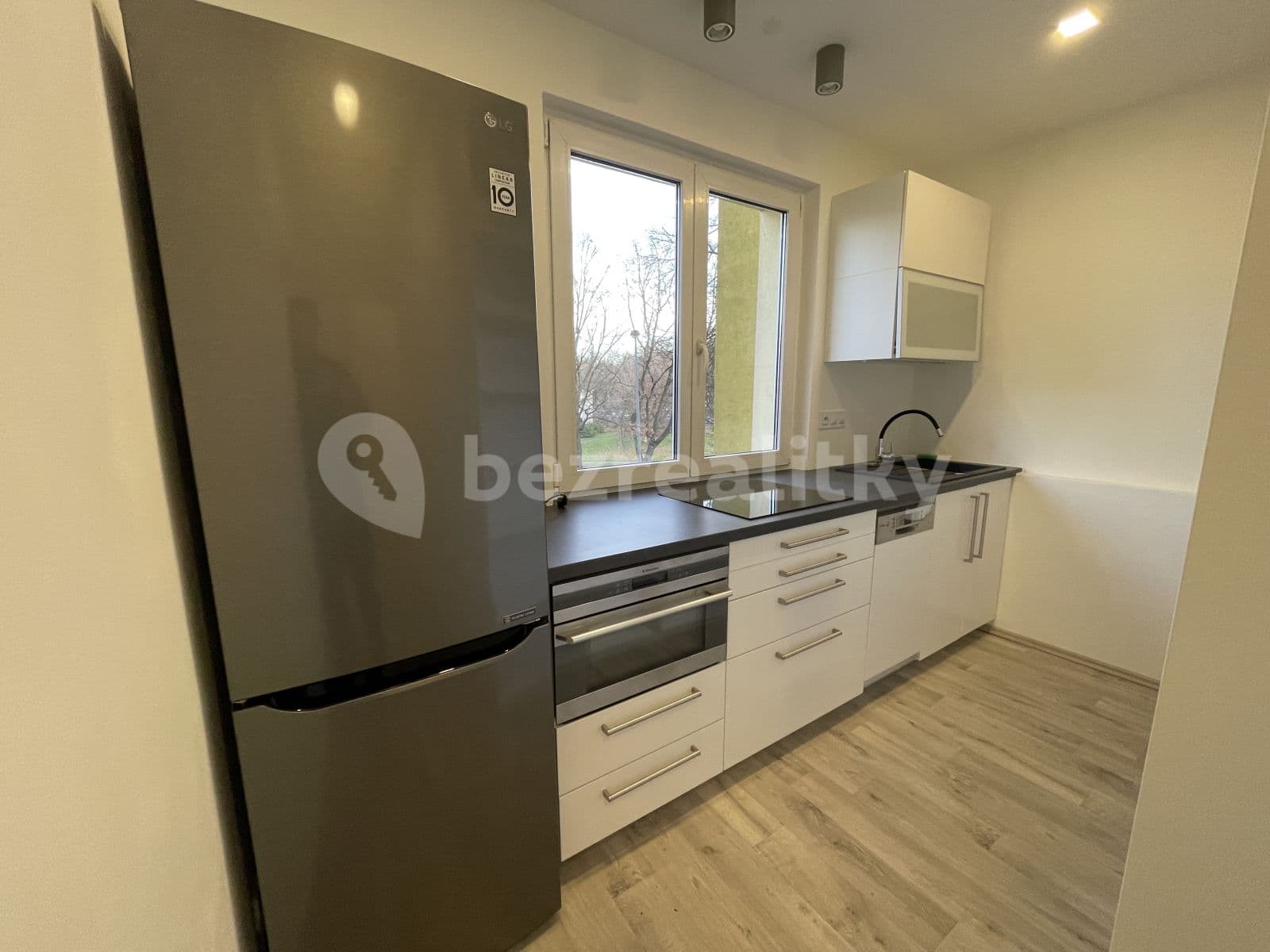Pronájem bytu 2+1 54 m², Krásného, Praha, Praha Pronájem bytu 2+1 54 m², Krásného, Praha, Praha