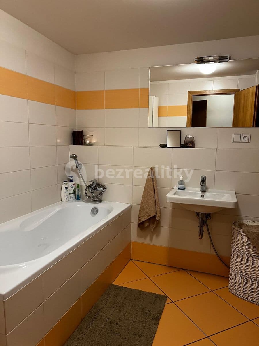 Pronájem bytu 3+kk 80 m², Kovářská, Praha, Praha Pronájem bytu 3+kk 80 m², Kovářská, Praha, Praha