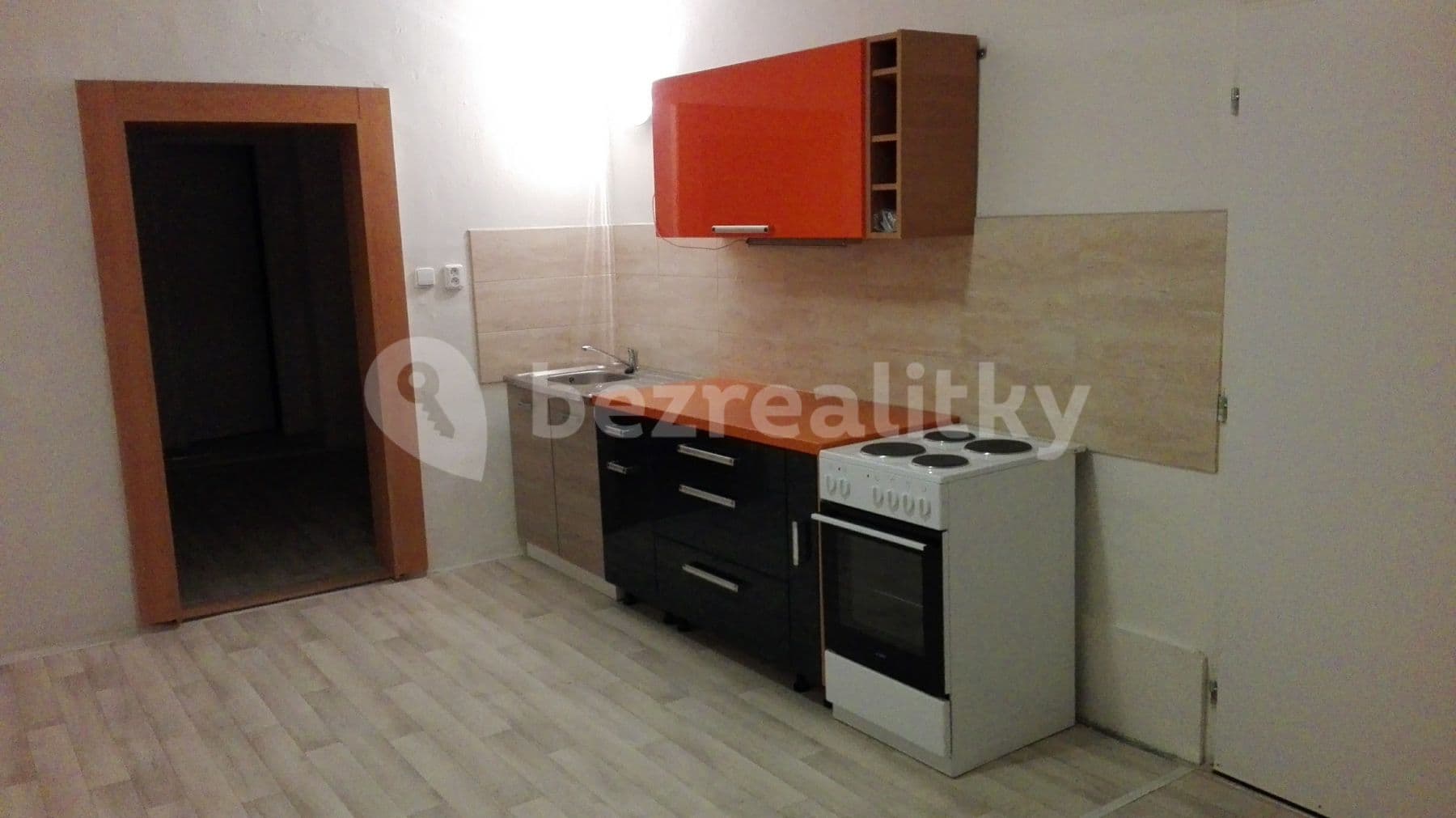 Pronájem bytu 2+kk 38 m², Táborská, Brno, Jihomoravský kraj Pronájem bytu 2+kk 38 m², Táborská, Brno, Jihomoravský kraj