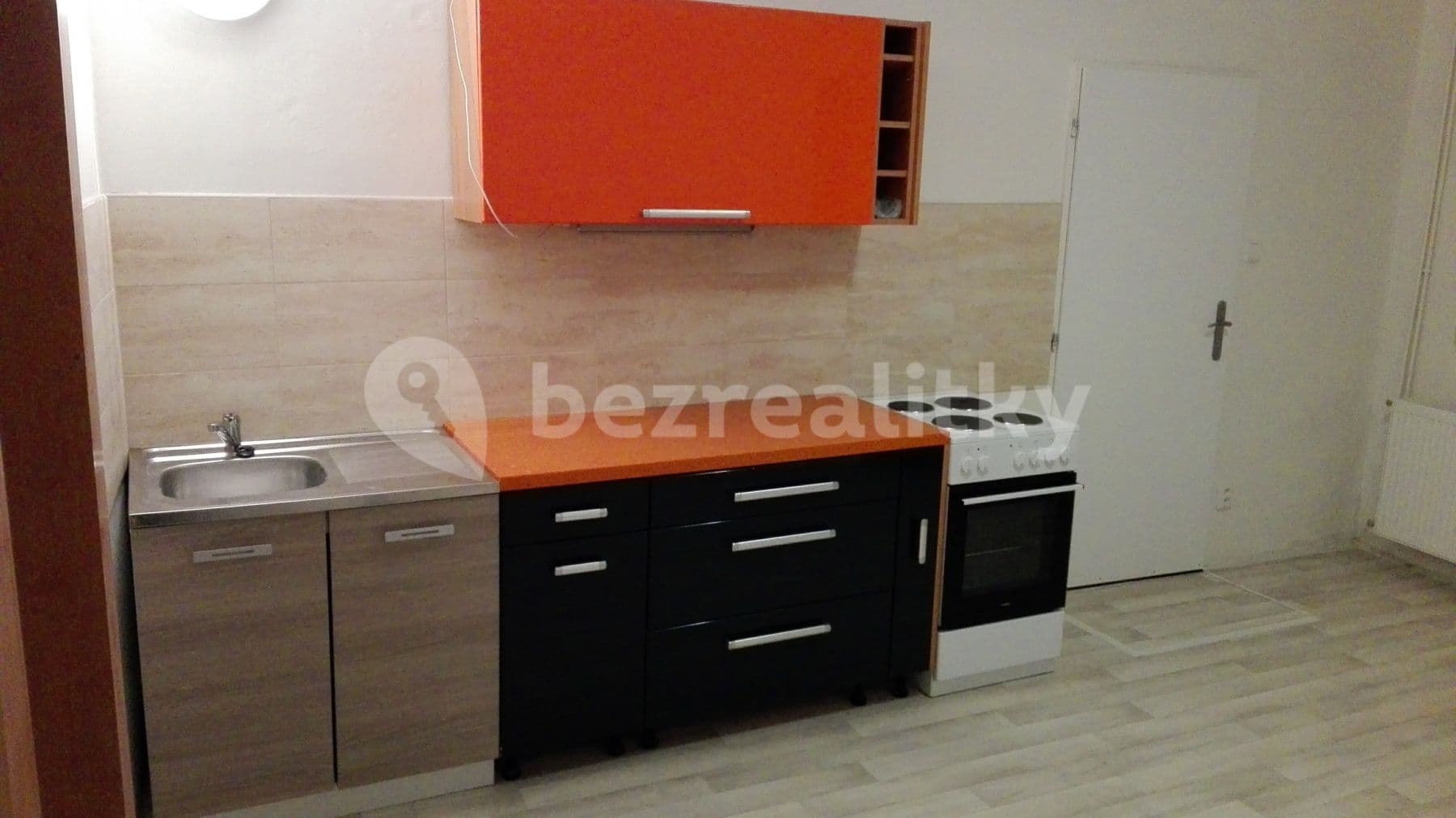 Pronájem bytu 2+kk 38 m², Táborská, Brno, Jihomoravský kraj Pronájem bytu 2+kk 38 m², Táborská, Brno, Jihomoravský kraj