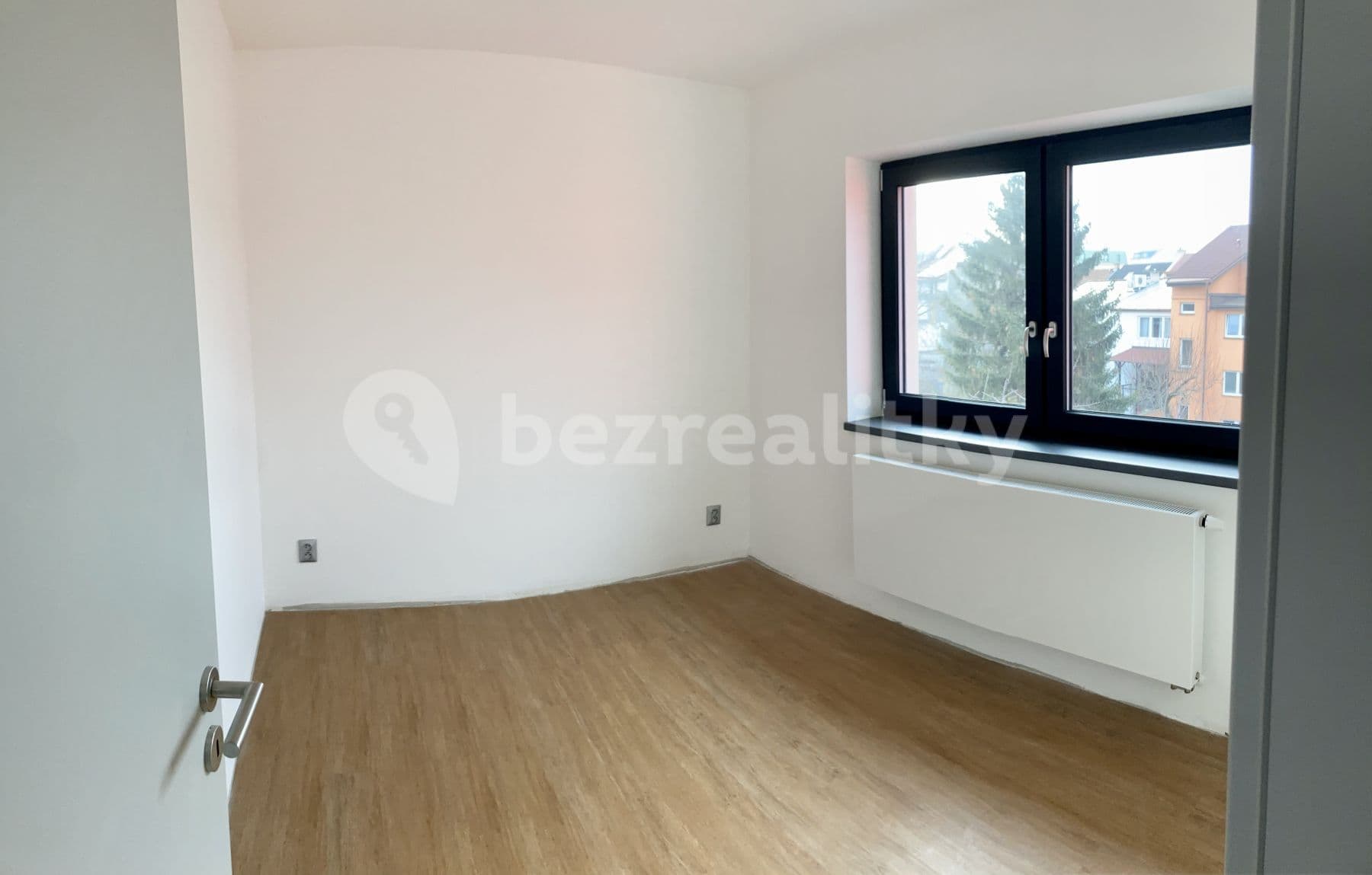 Pronájem bytu 2+kk 40 m², Brno, Jihomoravský kraj Pronájem bytu 2+kk 40 m², Brno, Jihomoravský kraj