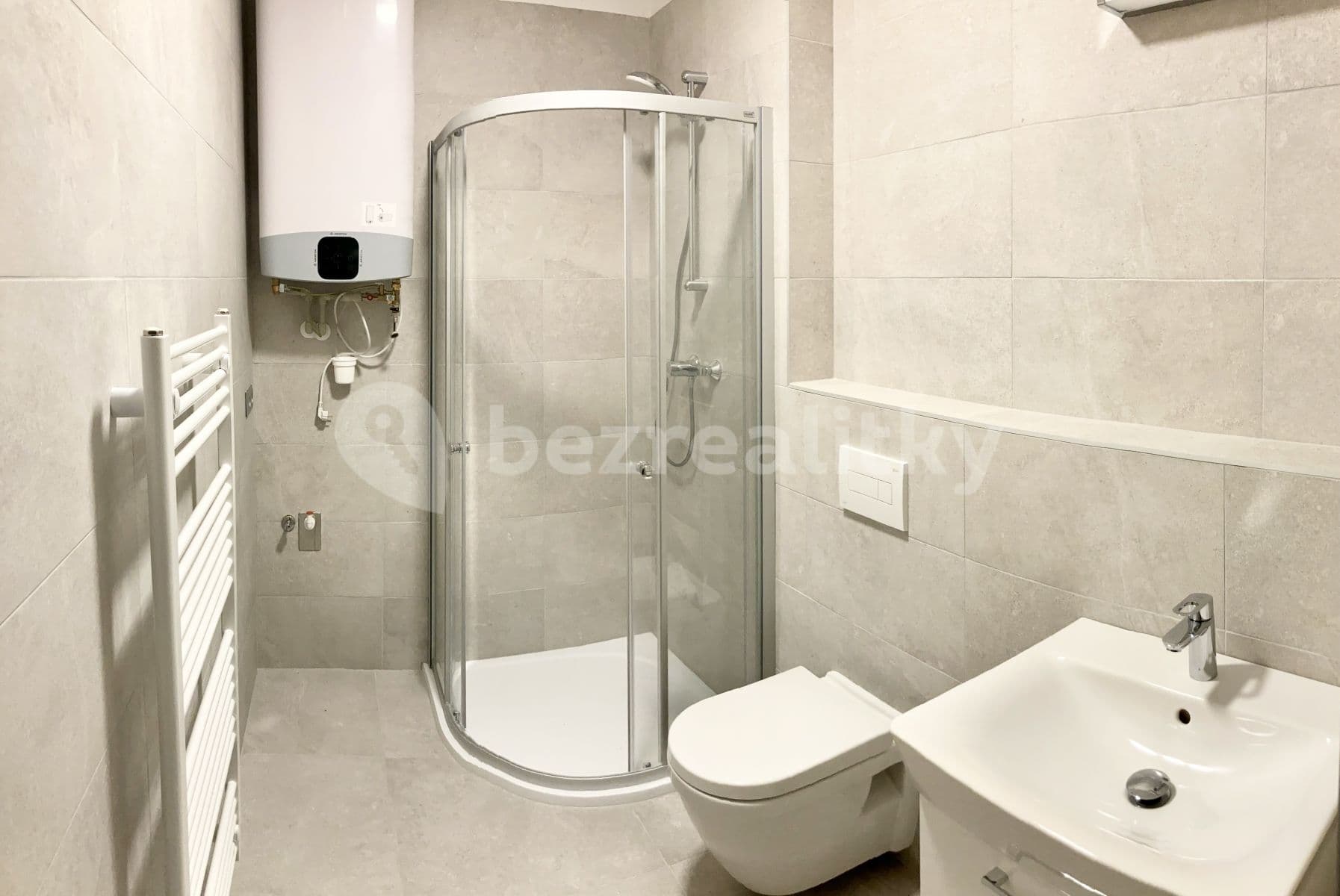 Pronájem bytu 2+kk 40 m², Brno, Jihomoravský kraj Pronájem bytu 2+kk 40 m², Brno, Jihomoravský kraj