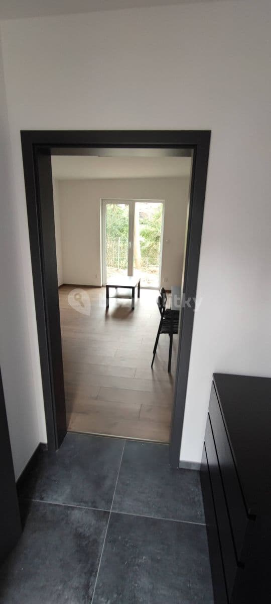 Pronájem bytu 1+kk 23 m², Na Rokytce, Říčany, Středočeský kraj Pronájem bytu 1+kk 23 m², Na Rokytce, Říčany, Středočeský kraj