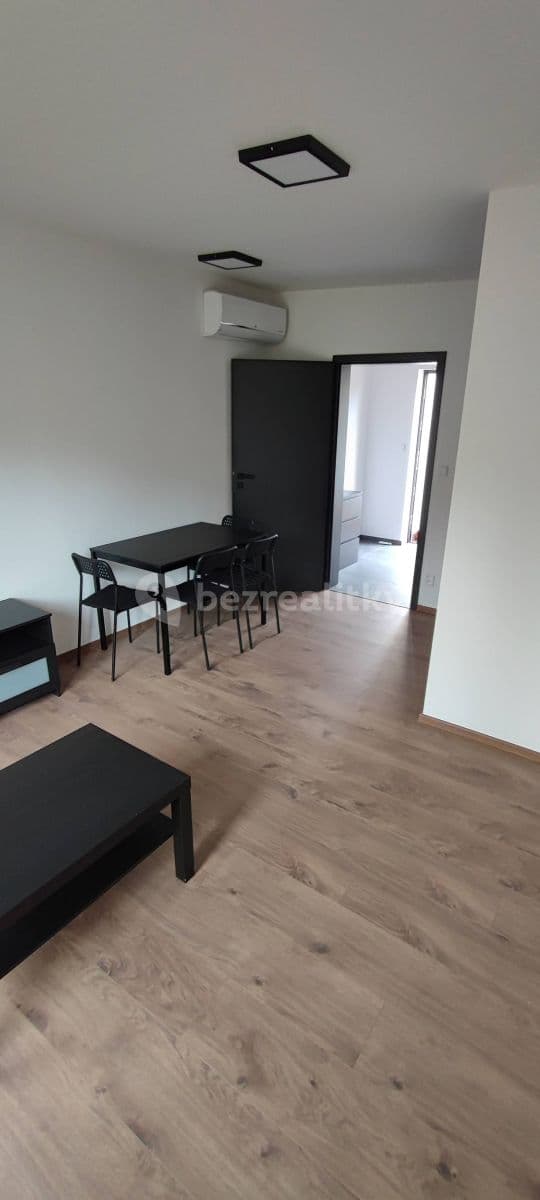 Pronájem bytu 1+kk 23 m², Na Rokytce, Říčany, Středočeský kraj Pronájem bytu 1+kk 23 m², Na Rokytce, Říčany, Středočeský kraj