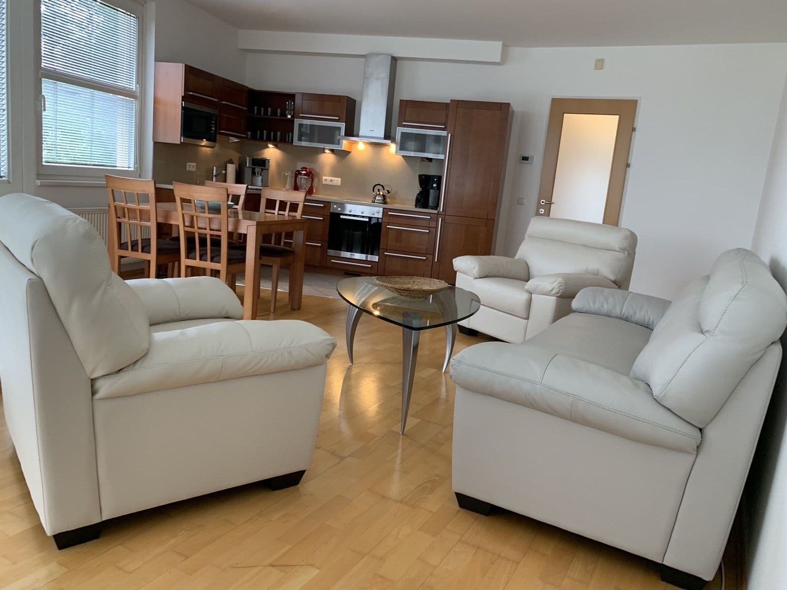 Pronájem bytu 3+kk 96 m², U Zvonařky, Praha, Praha Pronájem bytu 3+kk 96 m², U Zvonařky, Praha, Praha