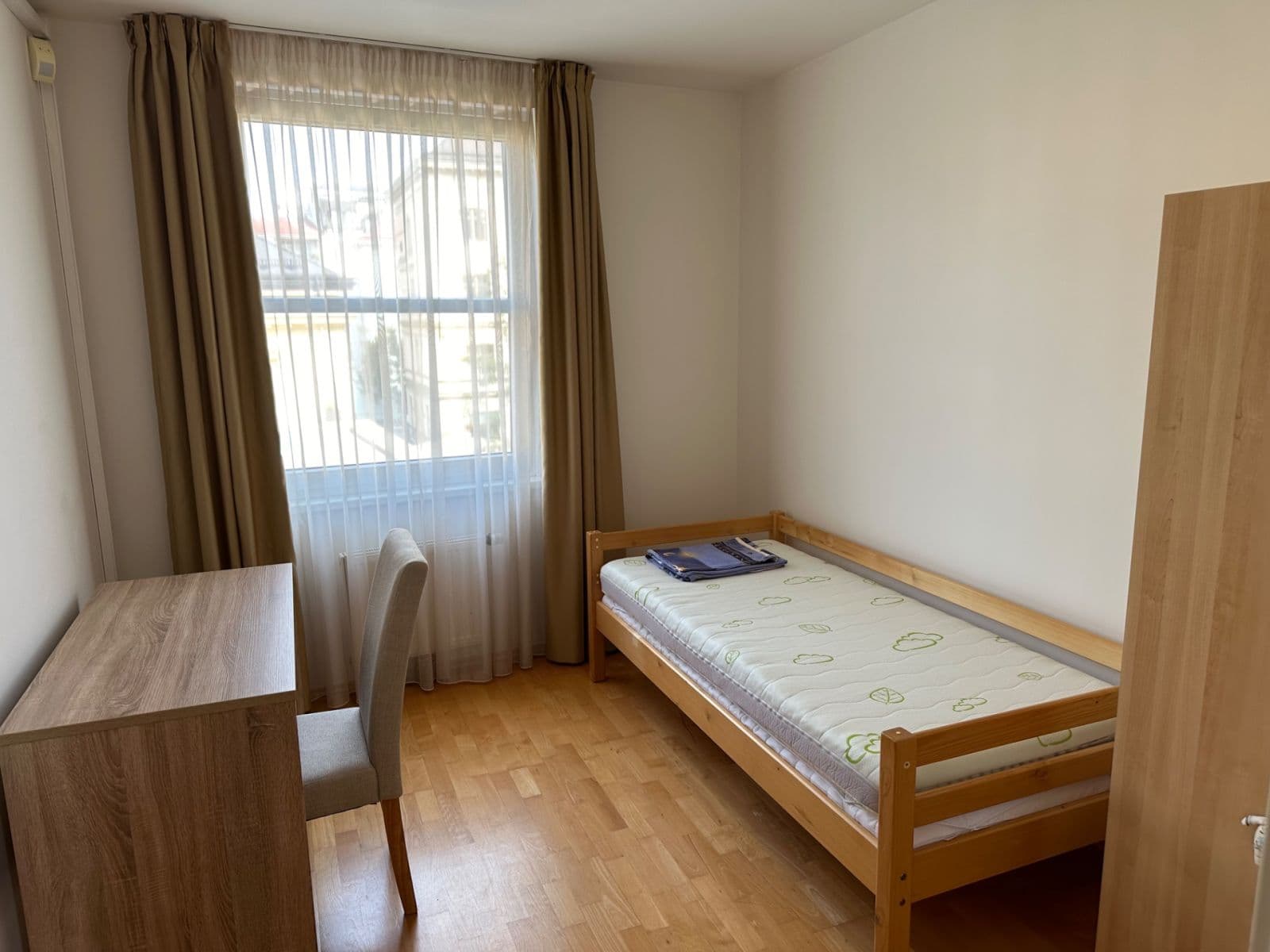 Pronájem bytu 3+kk 96 m², U Zvonařky, Praha, Praha Pronájem bytu 3+kk 96 m², U Zvonařky, Praha, Praha
