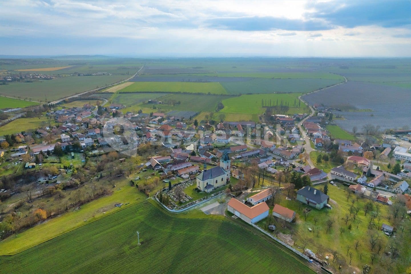 Prodej domu 90 m², pozemek 3.293 m², Činěves, Středočeský kraj
