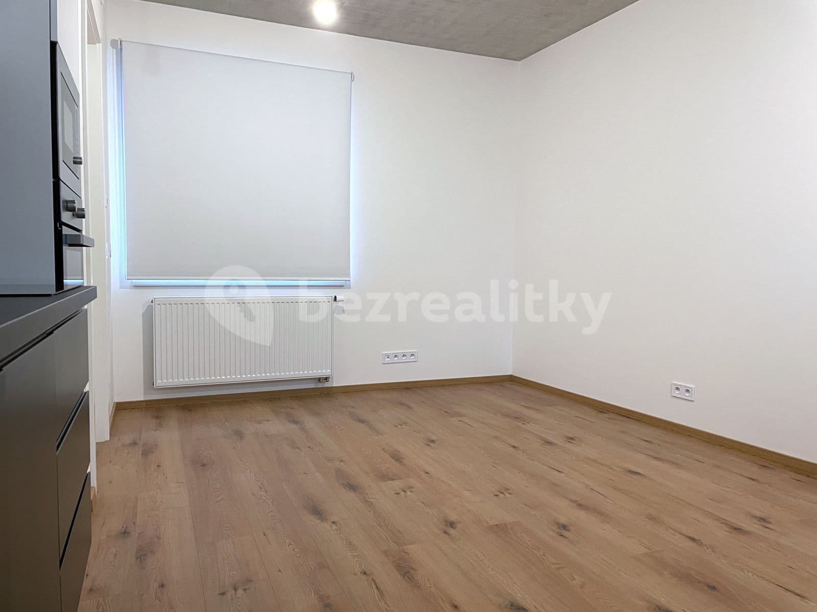 Pronájem bytu 1+kk 28 m², Legionářů, Praha, Praha Pronájem bytu 1+kk 28 m², Legionářů, Praha, Praha