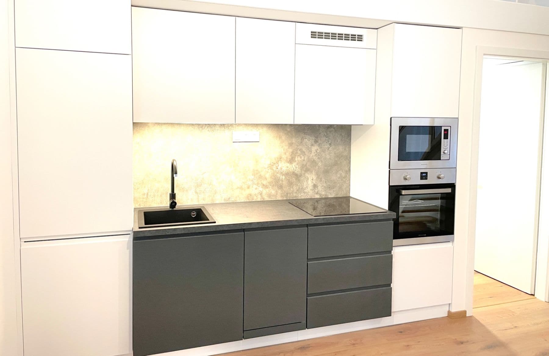 Pronájem bytu 1+kk 28 m², Legionářů, Praha, Praha Pronájem bytu 1+kk 28 m², Legionářů, Praha, Praha