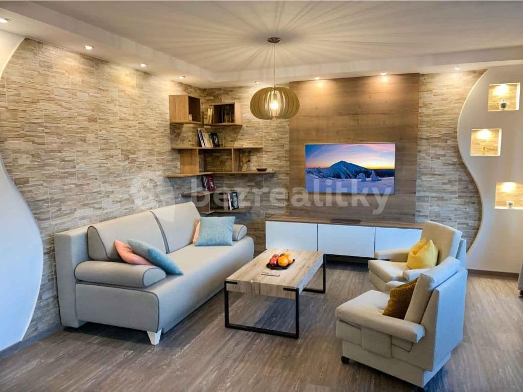 Pronájem bytu 3+kk 68 m², Špindlerův Mlýn, Královéhradecký kraj Pronájem bytu 3+kk 68 m², Špindlerův Mlýn, Královéhradecký kraj