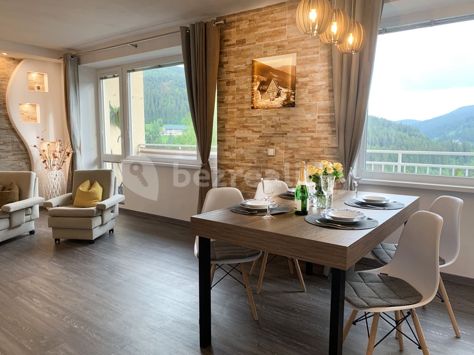 Pronájem bytu 3+kk 68 m², Špindlerův Mlýn, Královéhradecký kraj Pronájem bytu 3+kk 68 m², Špindlerův Mlýn, Královéhradecký kraj