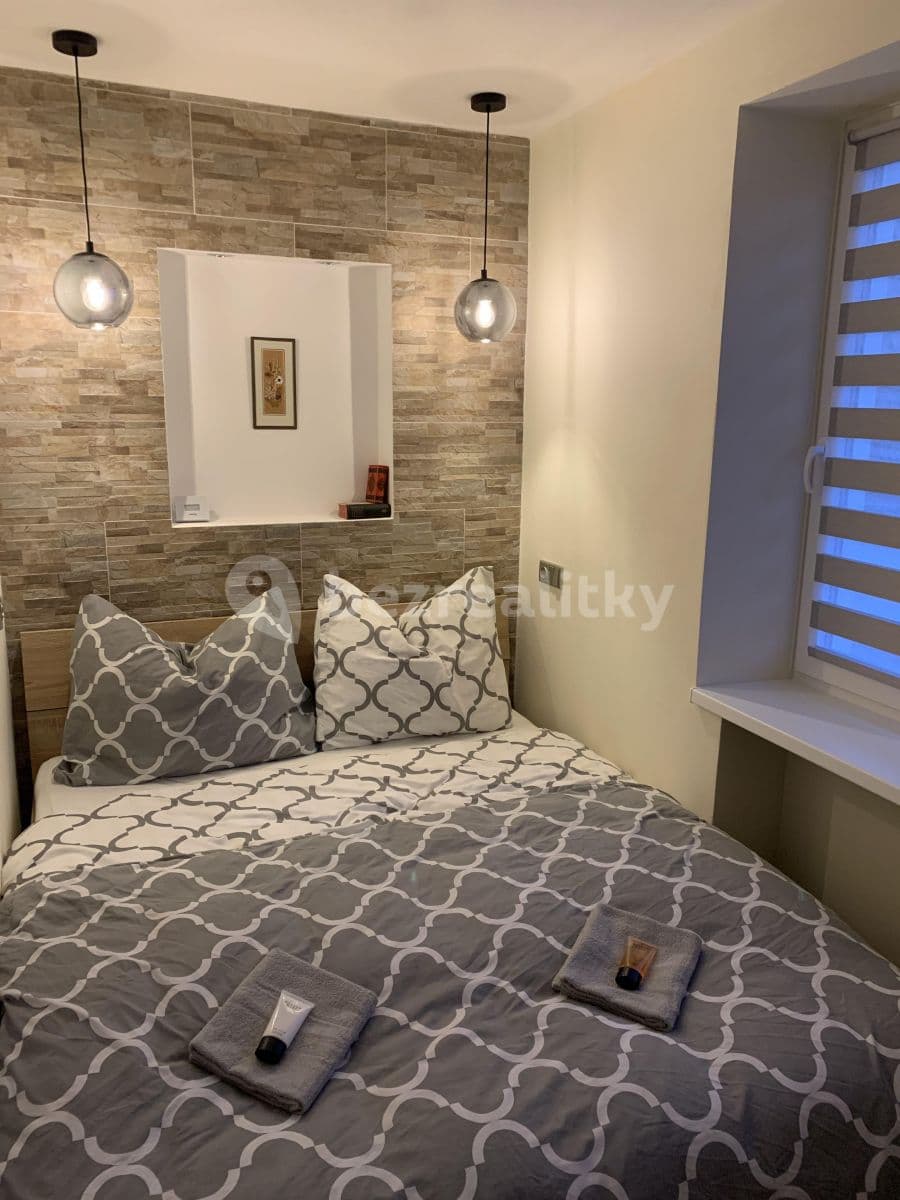 Pronájem bytu 3+kk 68 m², Špindlerův Mlýn, Královéhradecký kraj Pronájem bytu 3+kk 68 m², Špindlerův Mlýn, Královéhradecký kraj