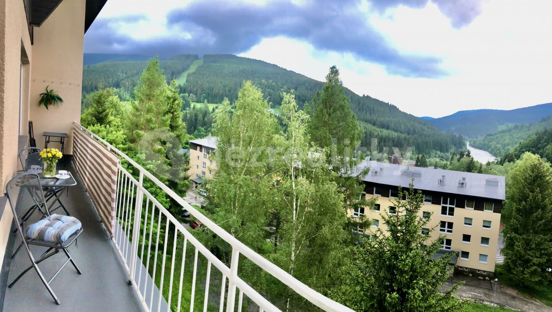 Pronájem bytu 3+kk 68 m², Špindlerův Mlýn, Královéhradecký kraj Pronájem bytu 3+kk 68 m², Špindlerův Mlýn, Královéhradecký kraj