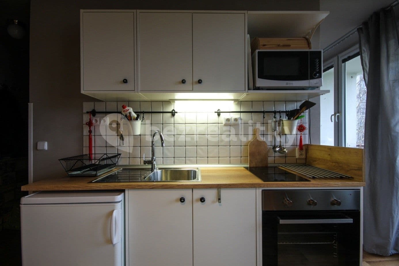 Pronájem bytu 1+kk 28 m², Nekvasilova, Praha, Praha Pronájem bytu 1+kk 28 m², Nekvasilova, Praha, Praha