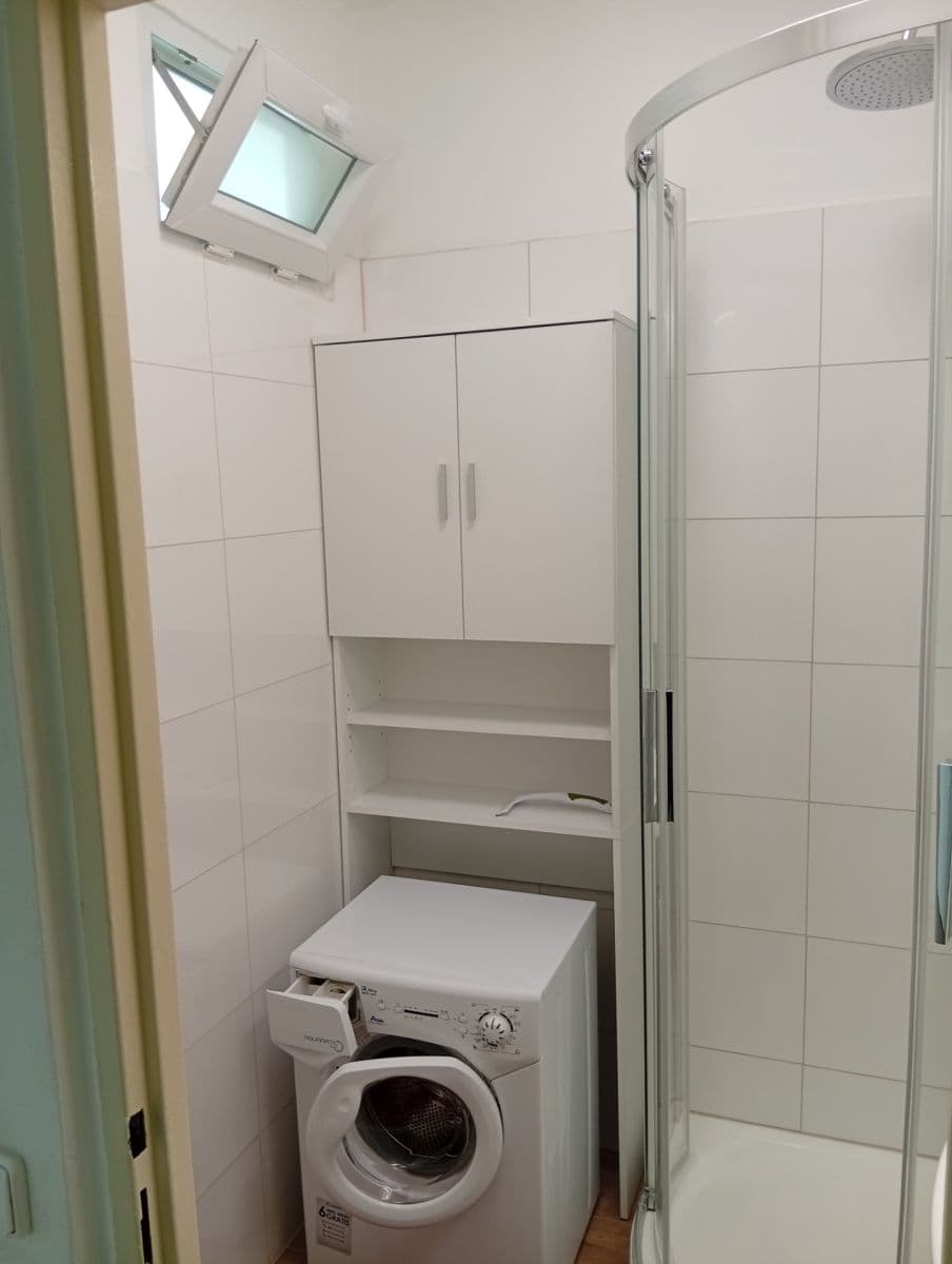 Pronájem bytu 2+1 58 m², Brno, Jihomoravský kraj Pronájem bytu 2+1 58 m², Brno, Jihomoravský kraj