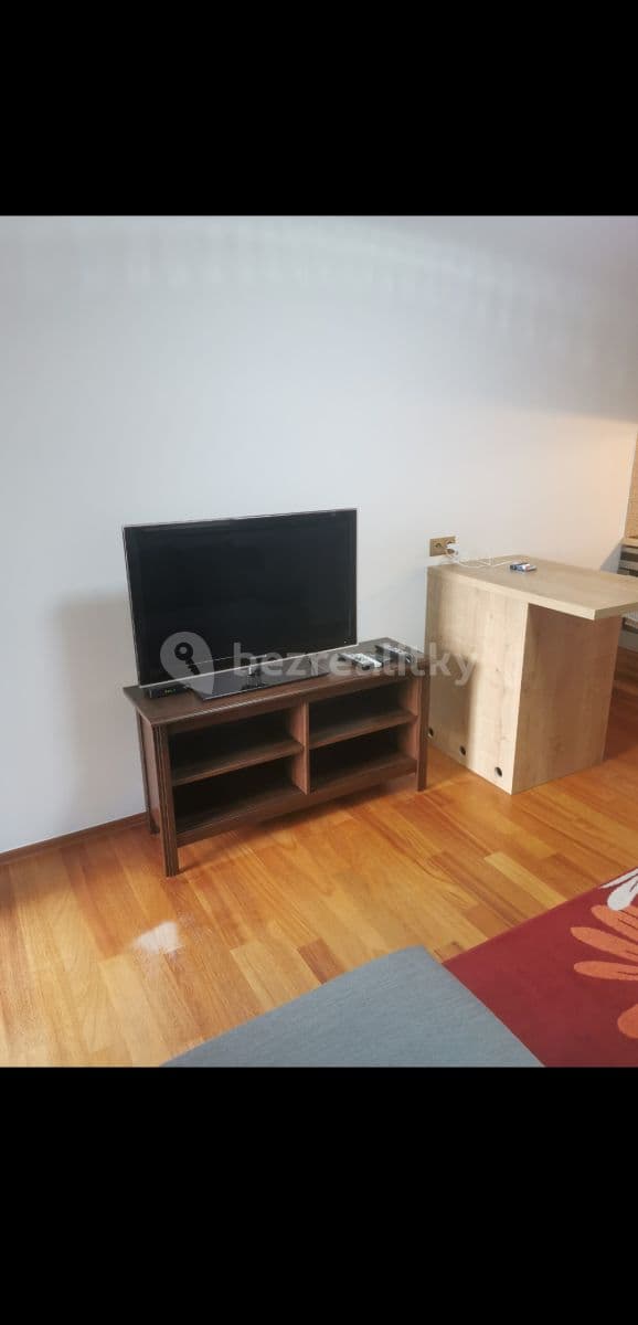 Pronájem bytu 1+kk 25 m², Severní, Zvole, Středočeský kraj Pronájem bytu 1+kk 25 m², Severní, Zvole, Středočeský kraj